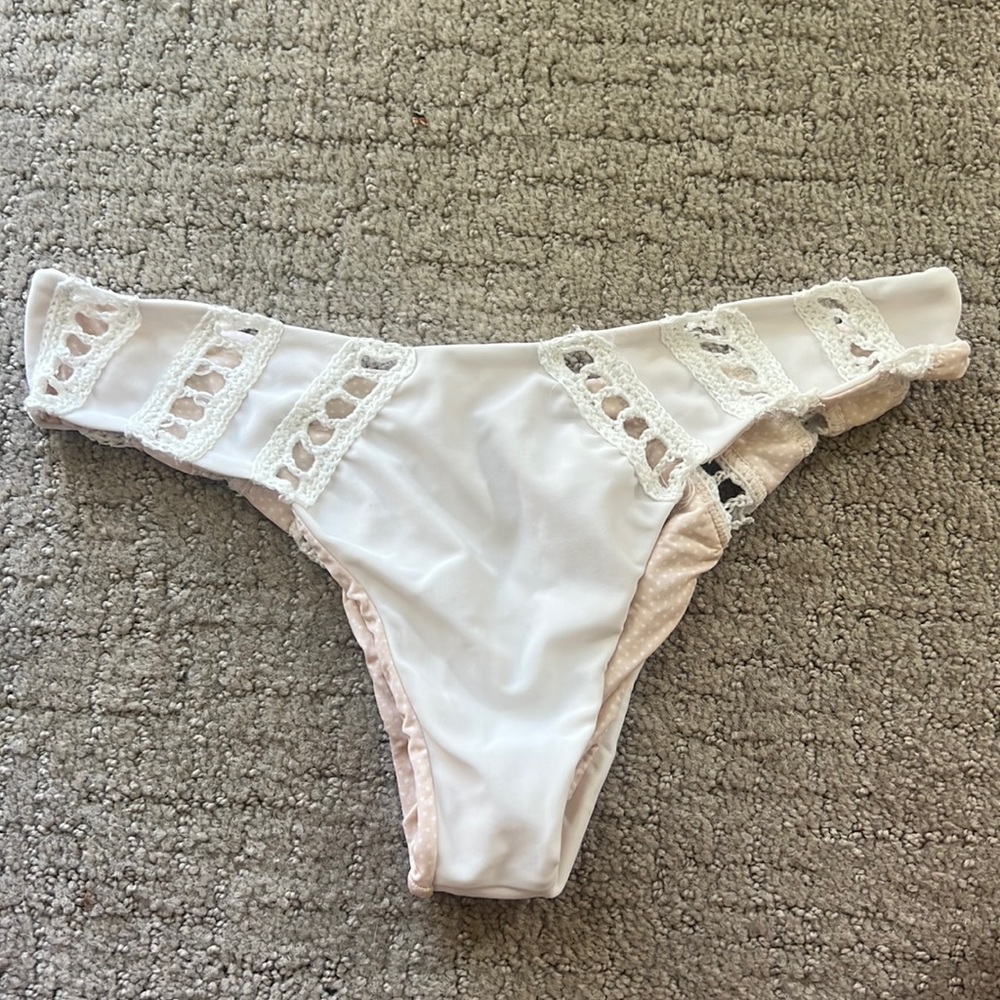 Acacia medium bottoms